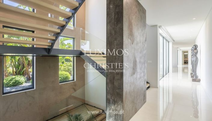 Image No.13-8 Bed Villa for sale