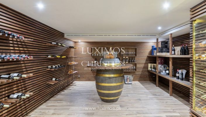 Image No.24-8 Bed Villa for sale