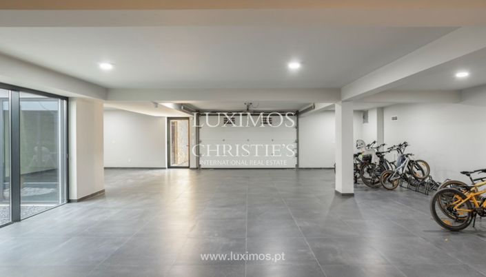 Image No.26-8 Bed Villa for sale