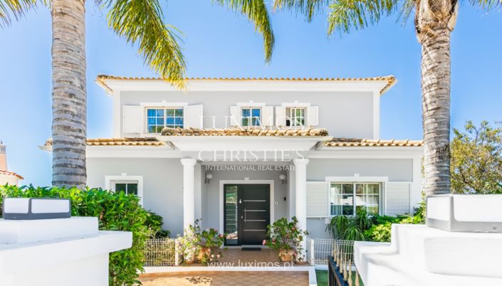 Image No.26-5 Bed Villa for sale