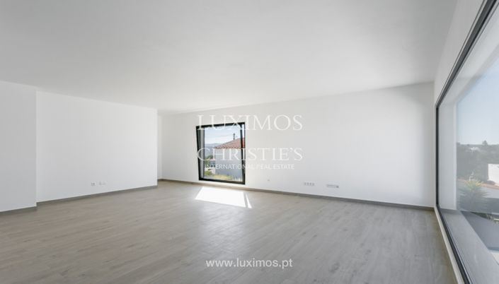 Image No.9-4 Bed Villa for sale