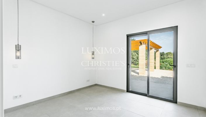 Image No.7-4 Bed Villa for sale