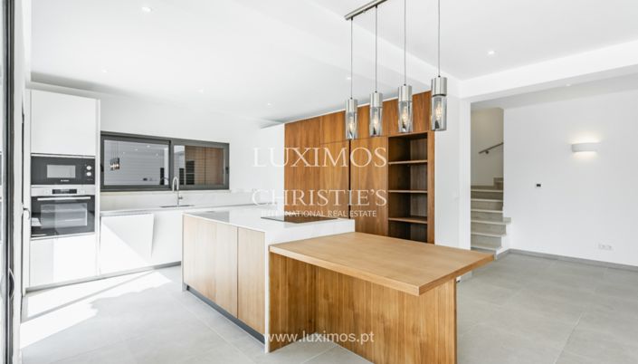 Image No.9-4 Bed Villa for sale