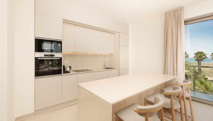 Image No.10-3 Bed Apartment for sale