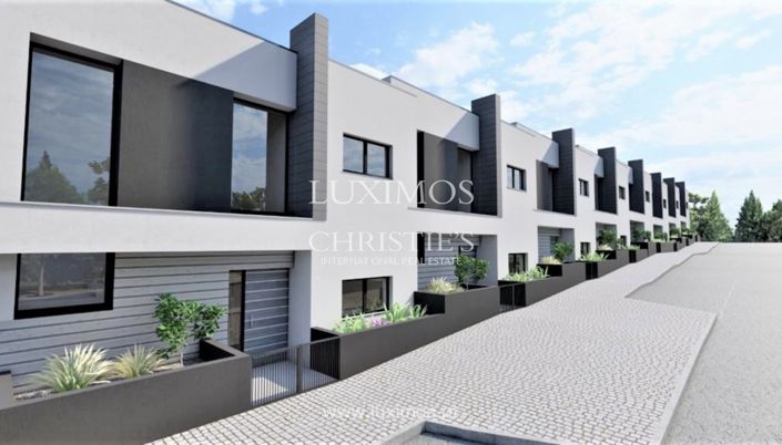 Image No.12-3 Bed Villa for sale