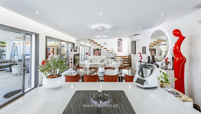 Image No.12-3 Bed Villa for sale