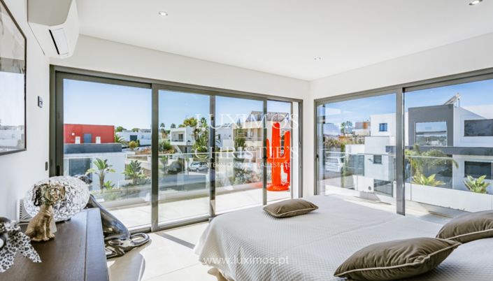 Image No.4-3 Bed Villa for sale