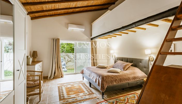 Image No.11-7 Bed Villa for sale