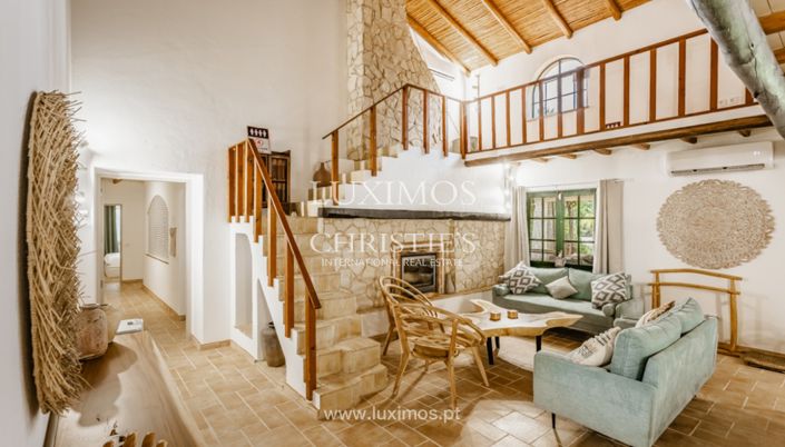 Image No.4-7 Bed Villa for sale