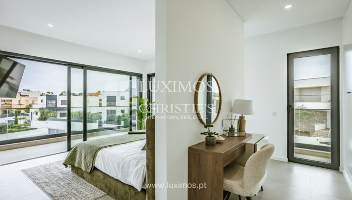 Image No.19-3 Bed Villa for sale