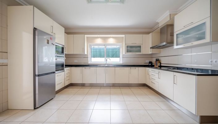 Image No.11-3 Bed Villa for sale