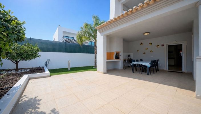 Image No.20-3 Bed Villa for sale