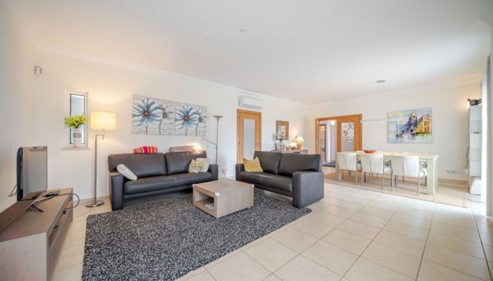 Image No.6-3 Bed Villa for sale