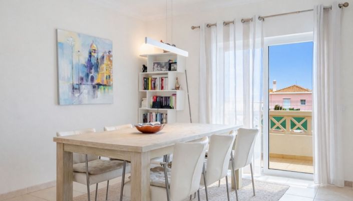 Image No.10-3 Bed Villa for sale