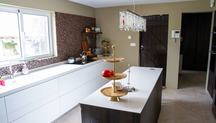 Image No.12-3 Bed Farmhouse for sale