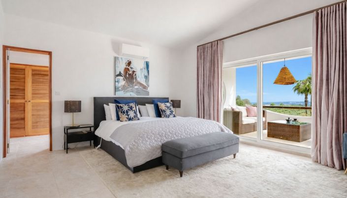 Image No.12-3 Bed Farmhouse for sale