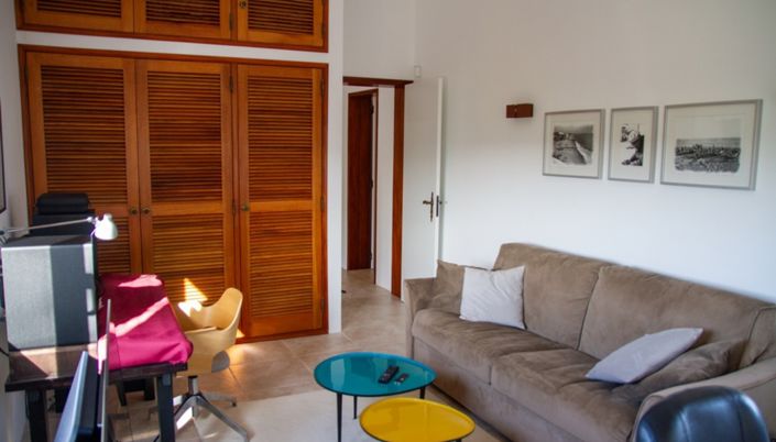 Image No.23-3 Bed Farmhouse for sale