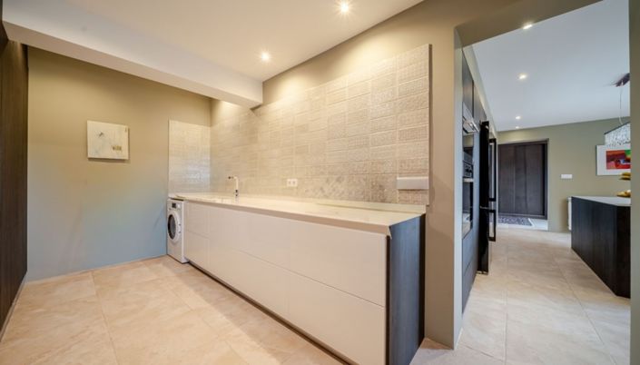 Image No.24-3 Bed Farmhouse for sale