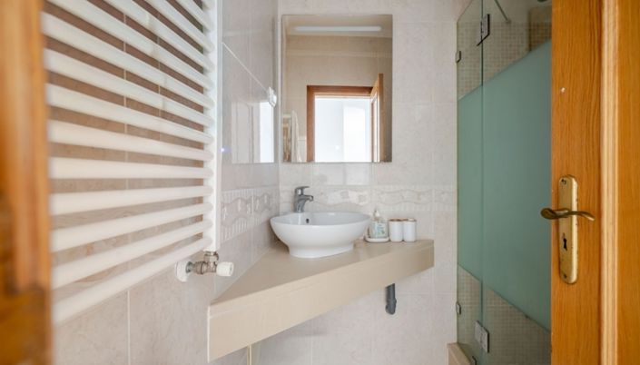 Image No.10-2 Bed Apartment for sale