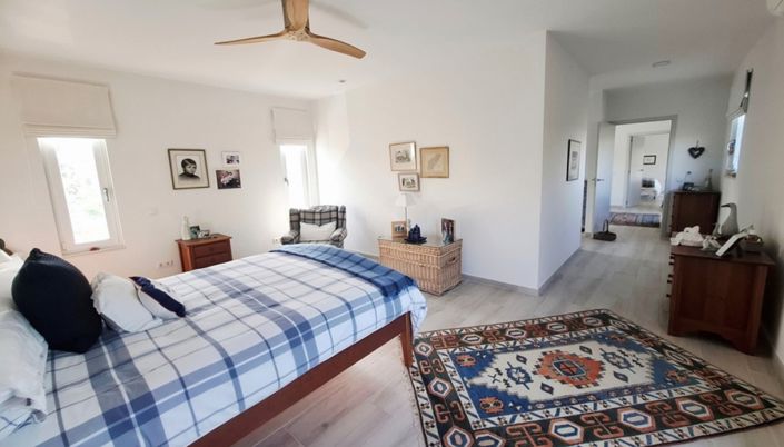 Image No.11-3 Bed Villa for sale