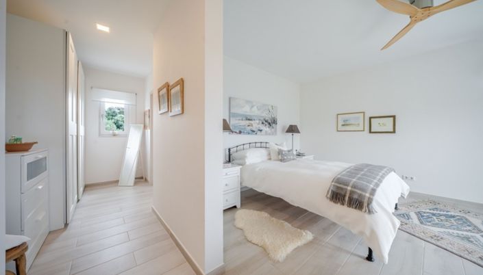 Image No.11-3 Bed Villa for sale