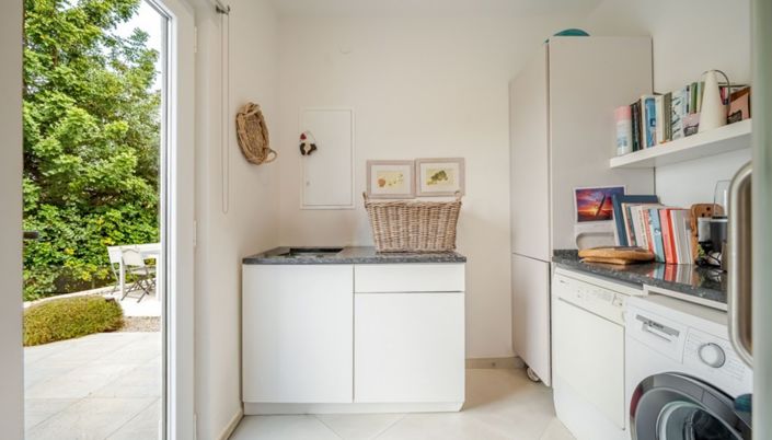 Image No.23-3 Bed Villa for sale