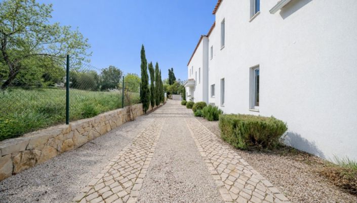 Image No.26-3 Bed Villa for sale