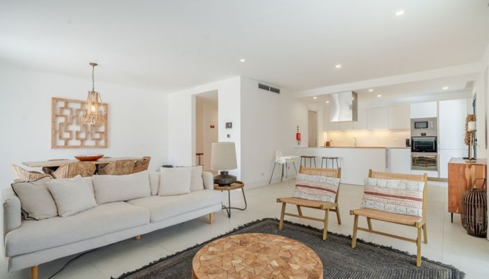 Image No.3-3 Bed Apartment for sale