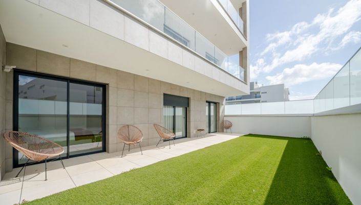 Image No.26-3 Bed Apartment for sale