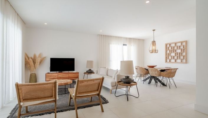 Image No.7-3 Bed Apartment for sale