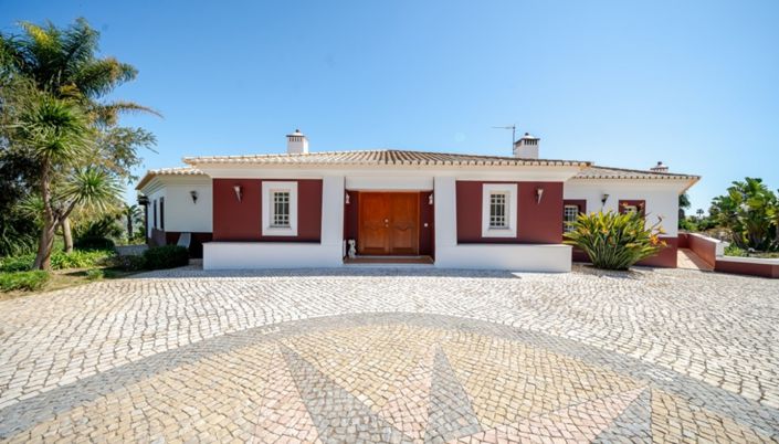 Image No.3-Villa de 3 chambres à vendre à Lagos