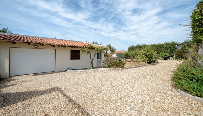 Image No.31-5 Bed Villa for sale