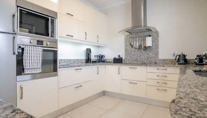 Image No.10-5 Bed Villa for sale