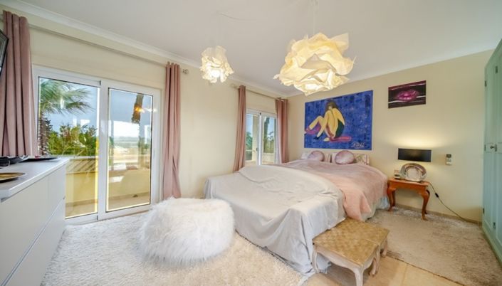 Image No.14-4 Bed Villa for sale