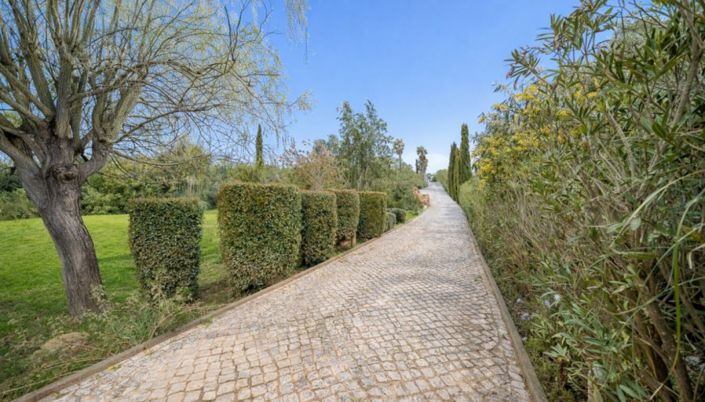 Image No.25-4 Bed Villa for sale