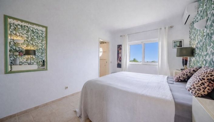 Image No.7-4 Bed Villa for sale