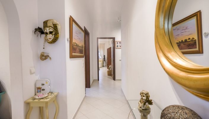 Image No.14-3 Bed Apartment for sale