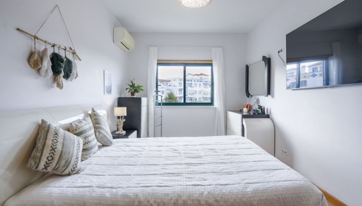 Image No.11-3 Bed Apartment for sale