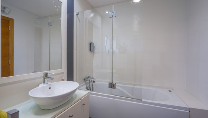 Image No.12-3 Bed Apartment for sale