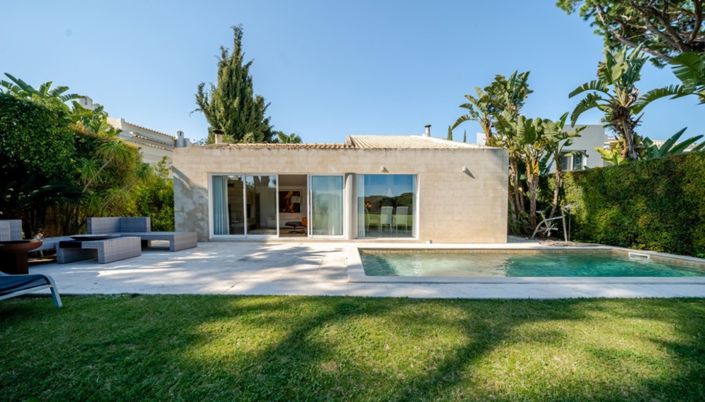Image No.3-4 Bed Villa for sale