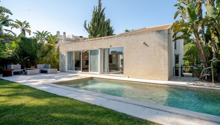 Image No.9-4 Bed Villa for sale