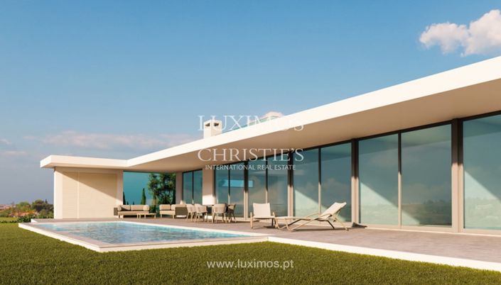 Image No.10-5 Bed Villa for sale