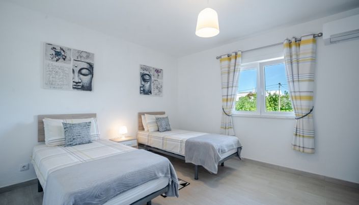 Image No.20-5 Bed Villa for sale