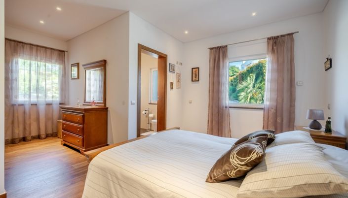 Image No.11-Villa de 4 chambres à vendre à Lagos