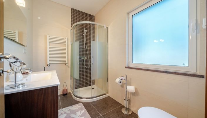 Image No.12-Villa de 4 chambres à vendre à Lagos