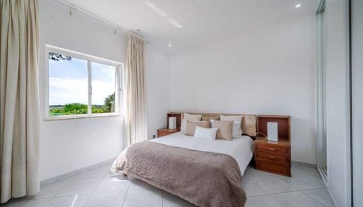 Image No.14-5 Bed Villa for sale