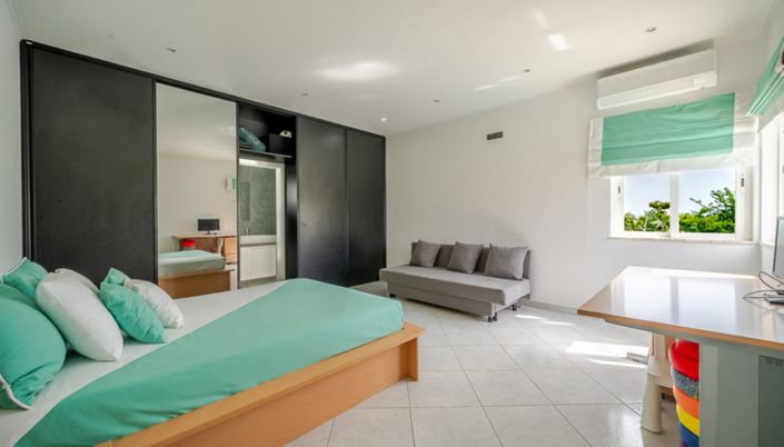 Image No.19-5 Bed Villa for sale