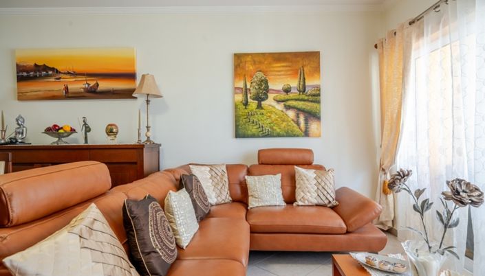 Image No.19-2 Bed Apartment for sale