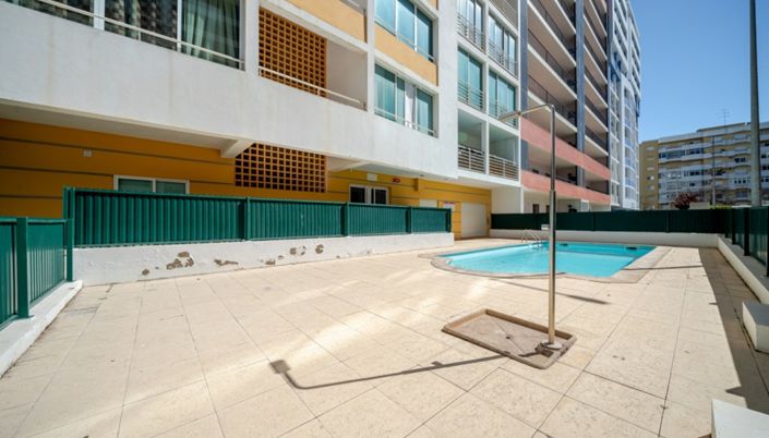 Image No.24-2 Bed Apartment for sale