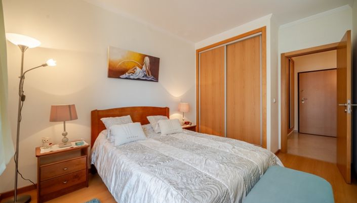 Image No.9-2 Bed Apartment for sale